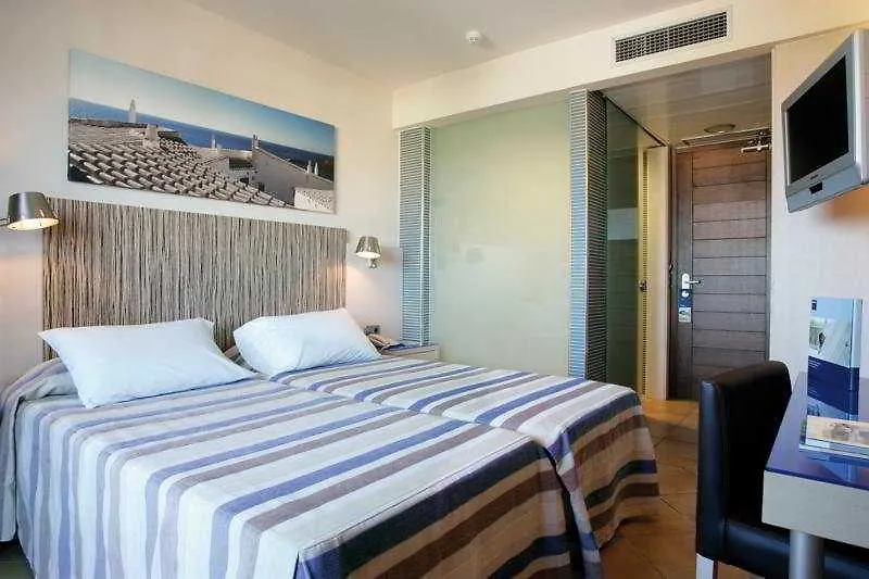 Occidental Menorca (Adults Only) Hotel Punta Prima  4*, Punta Prima (Menorca)